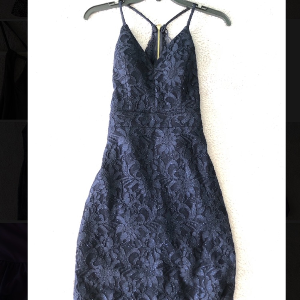 SIZE 3 BLUE CITY TRIANGLES DRESS (short)